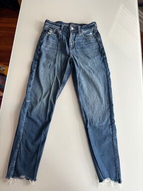 American Eagle Outfitters Slim Straight Blue Jeans